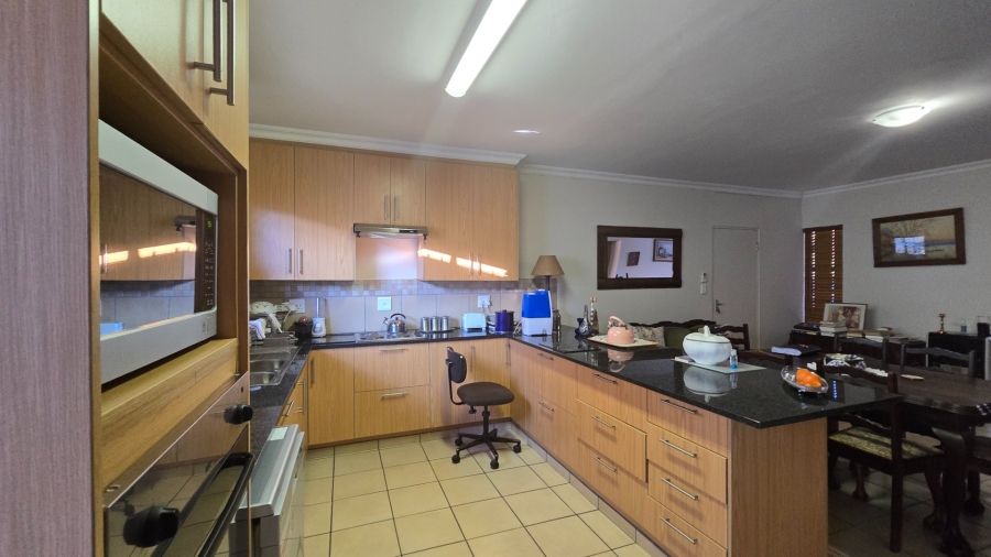 1 Bedroom Property for Sale in Vredenhof Sh Free State